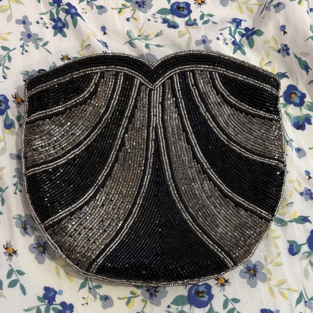 Elegant Black and Silver Beaded Clutch